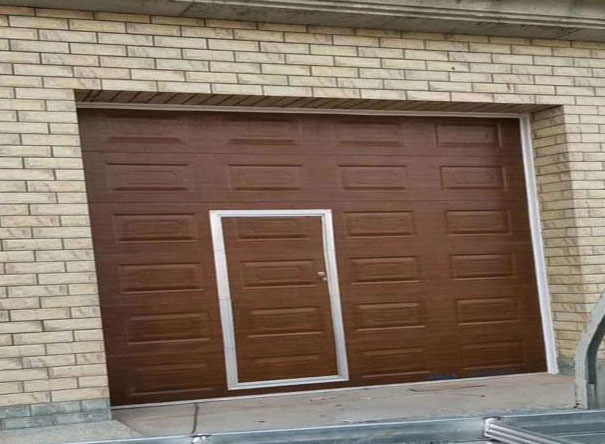 自動(dòng)車庫(kù)門加工